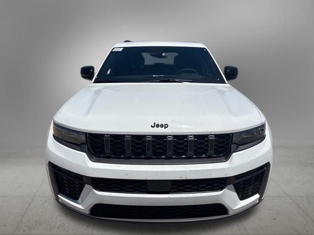 2026 Jeep Grand Cherokee GRAND CHEROKEE LAREDO ALTITUDE 4X2