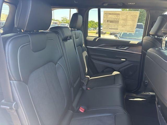 2026 Jeep Grand Cherokee GRAND CHEROKEE LAREDO ALTITUDE 4X2