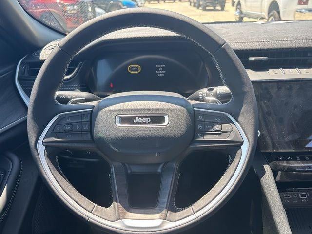 2026 Jeep Grand Cherokee GRAND CHEROKEE LAREDO ALTITUDE 4X2