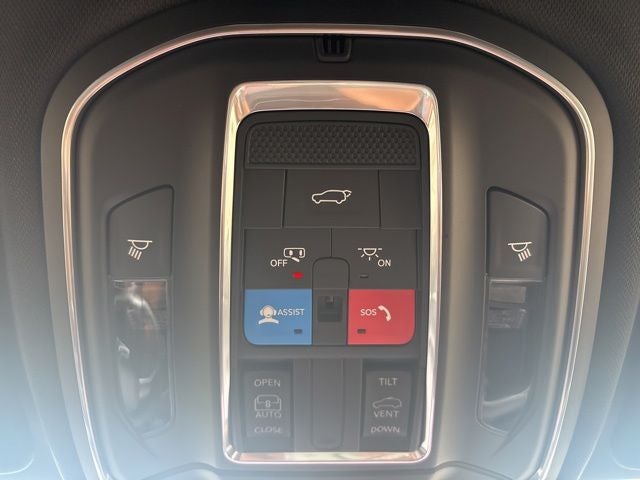 2026 Jeep Grand Cherokee GRAND CHEROKEE LAREDO ALTITUDE 4X2