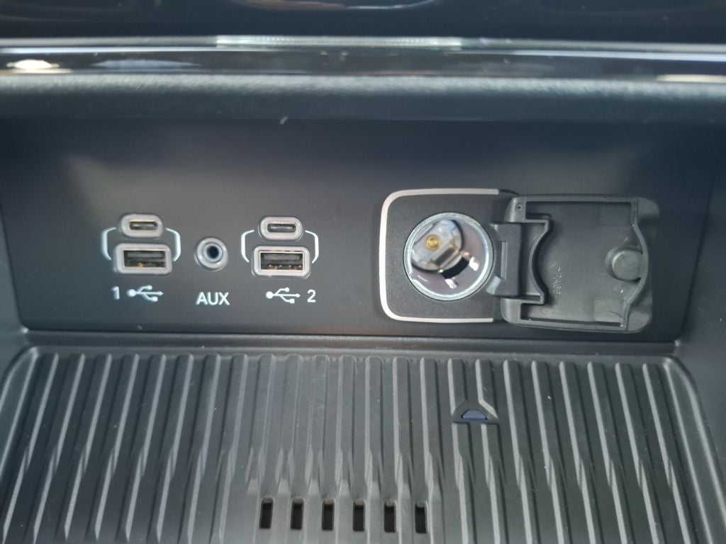 2026 Jeep Grand Cherokee GRAND CHEROKEE LAREDO ALTITUDE 4X2