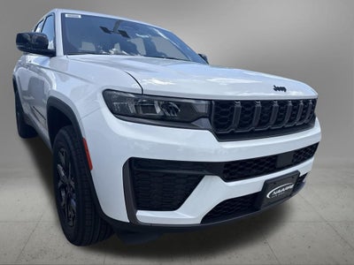 2026 Jeep Grand Cherokee GRAND CHEROKEE LAREDO ALTITUDE 4X2
