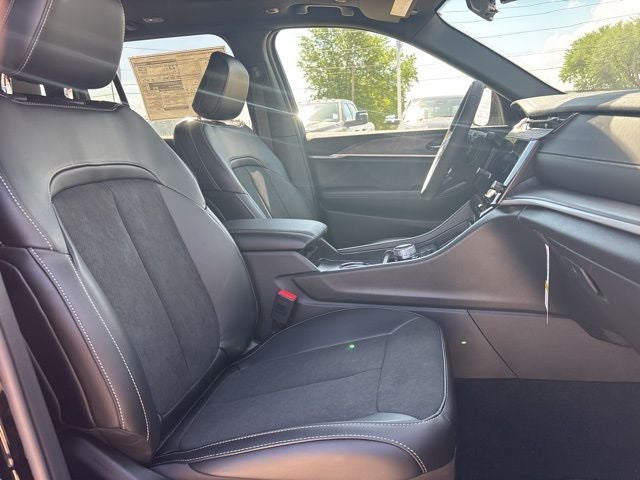 2026 Jeep Grand Cherokee GRAND CHEROKEE LAREDO ALTITUDE 4X2