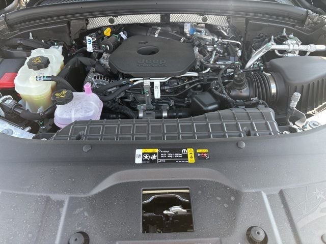 2026 Jeep Grand Cherokee GRAND CHEROKEE LAREDO ALTITUDE 4X2