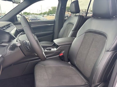 2026 Jeep Grand Cherokee GRAND CHEROKEE LAREDO ALTITUDE 4X2