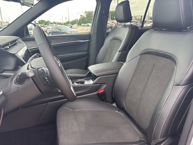 2026 Jeep Grand Cherokee GRAND CHEROKEE LAREDO ALTITUDE 4X2