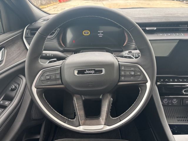 2026 Jeep Grand Cherokee GRAND CHEROKEE LAREDO ALTITUDE 4X2