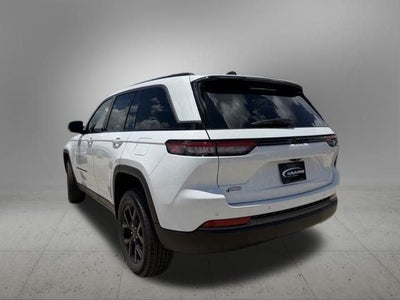 2026 Jeep Grand Cherokee GRAND CHEROKEE LAREDO ALTITUDE 4X2