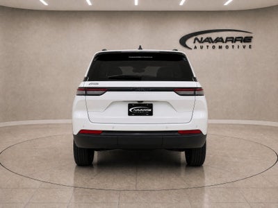 2027 Jeep Grand Cherokee GRAND CHEROKEE LAREDO ALTITUDE 4X2