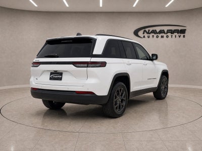 2027 Jeep Grand Cherokee GRAND CHEROKEE LAREDO ALTITUDE 4X2