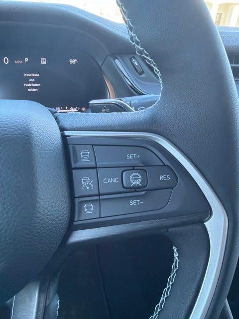 2026 Jeep Grand Cherokee GRAND CHEROKEE LAREDO ALTITUDE 4X2