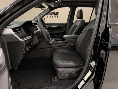 2027 Jeep Grand Cherokee GRAND CHEROKEE LAREDO ALTITUDE 4X2