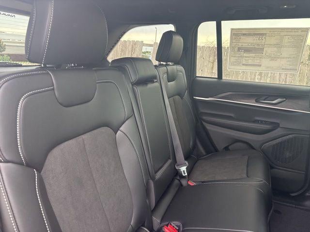 2026 Jeep Grand Cherokee GRAND CHEROKEE LAREDO ALTITUDE 4X2