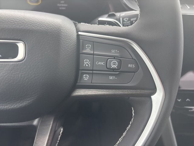 2026 Jeep Grand Cherokee GRAND CHEROKEE LAREDO ALTITUDE 4X2