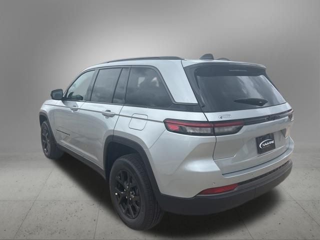 2026 Jeep Grand Cherokee GRAND CHEROKEE LAREDO ALTITUDE 4X2