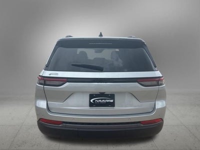 2026 Jeep Grand Cherokee GRAND CHEROKEE LAREDO ALTITUDE 4X2