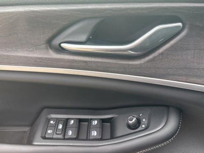 2026 Jeep Grand Cherokee GRAND CHEROKEE LAREDO ALTITUDE 4X2