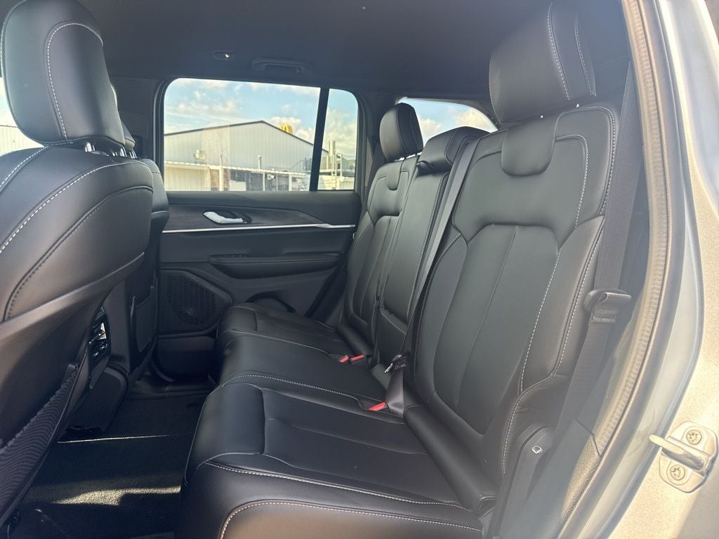 2025 Jeep Grand Cherokee GRAND CHEROKEE LIMITED 4X2