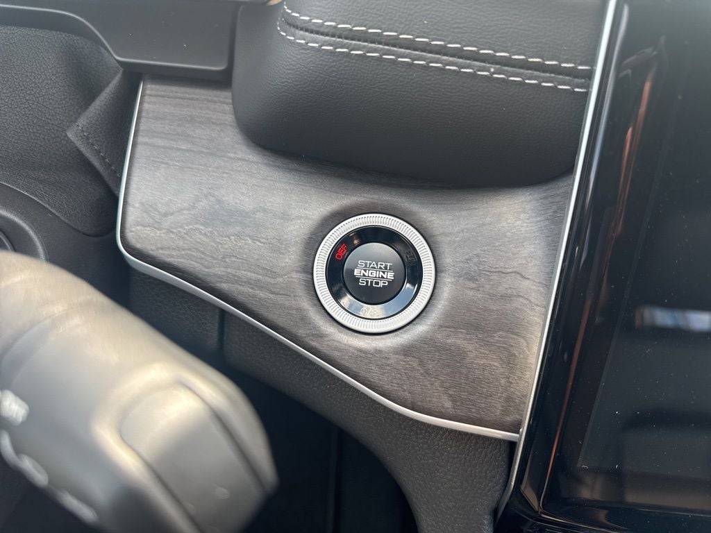 2025 Jeep Grand Cherokee GRAND CHEROKEE LIMITED 4X2