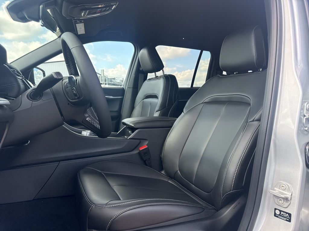 2025 Jeep Grand Cherokee GRAND CHEROKEE LIMITED 4X2