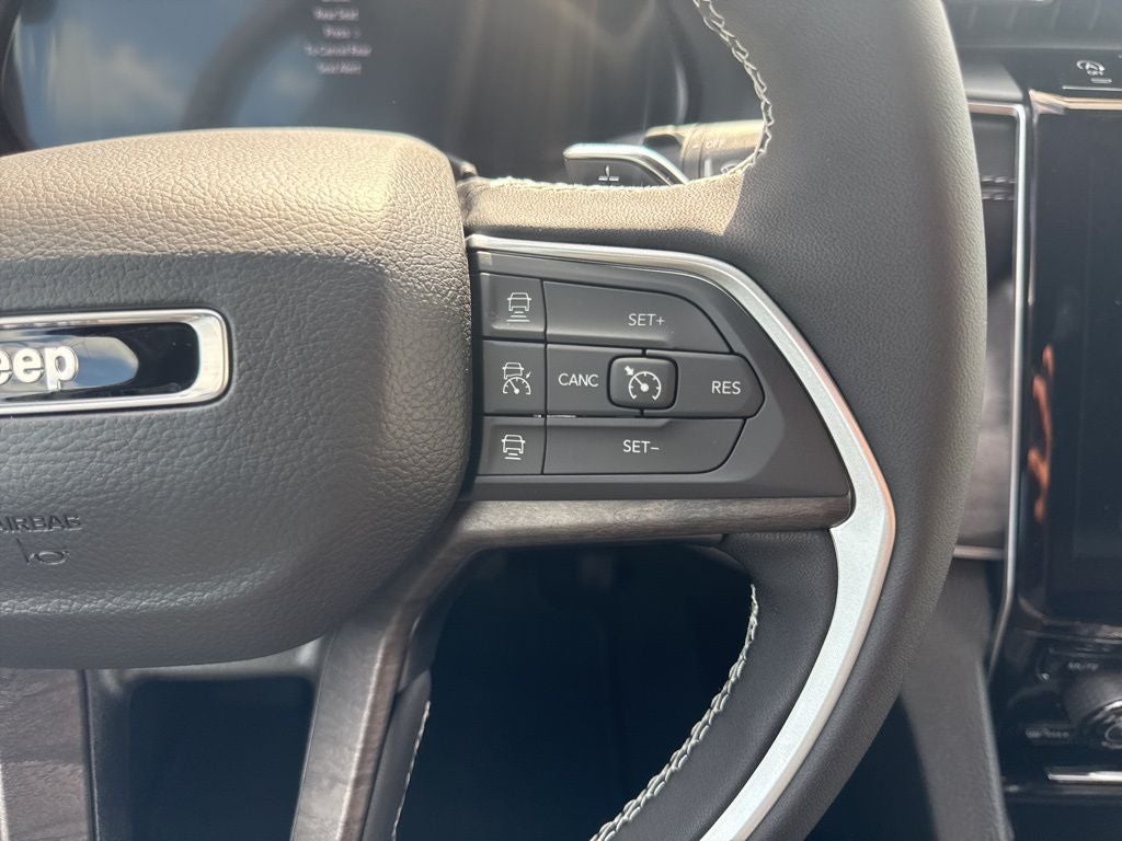 2025 Jeep Grand Cherokee GRAND CHEROKEE LIMITED 4X2