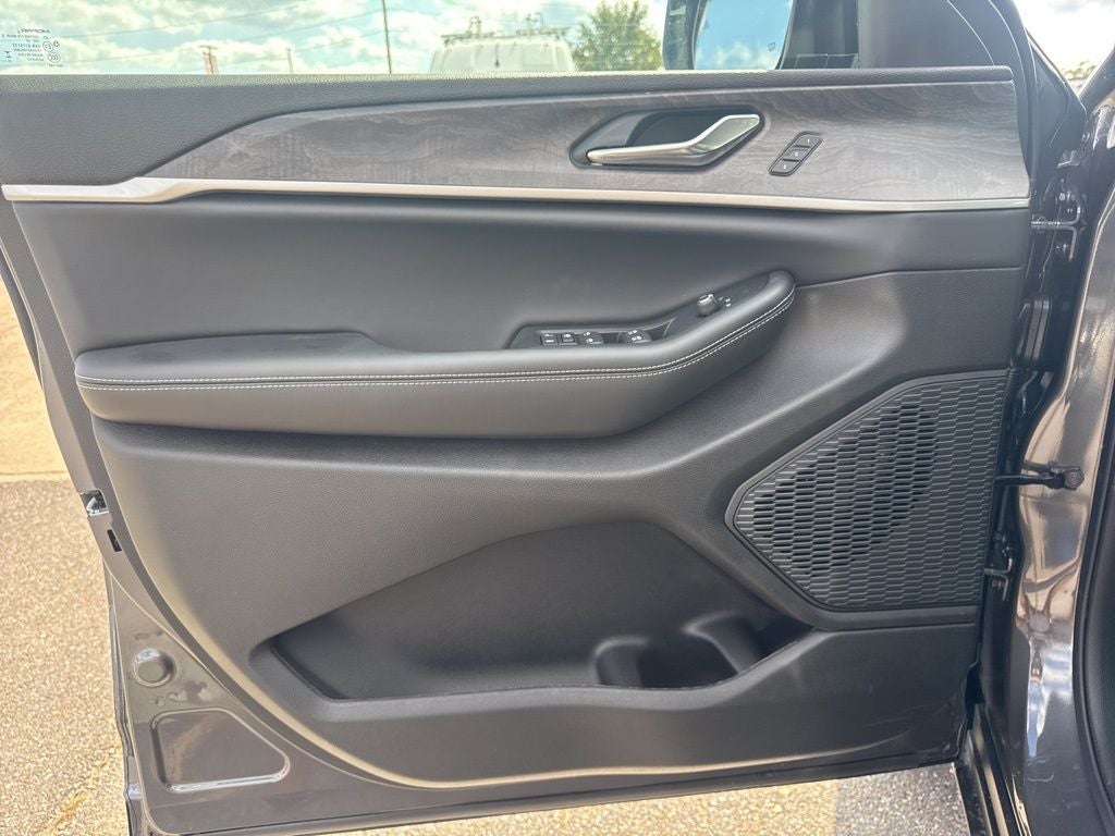 2025 Jeep Grand Cherokee GRAND CHEROKEE LIMITED 4X2