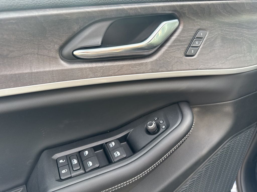 2025 Jeep Grand Cherokee GRAND CHEROKEE LIMITED 4X2