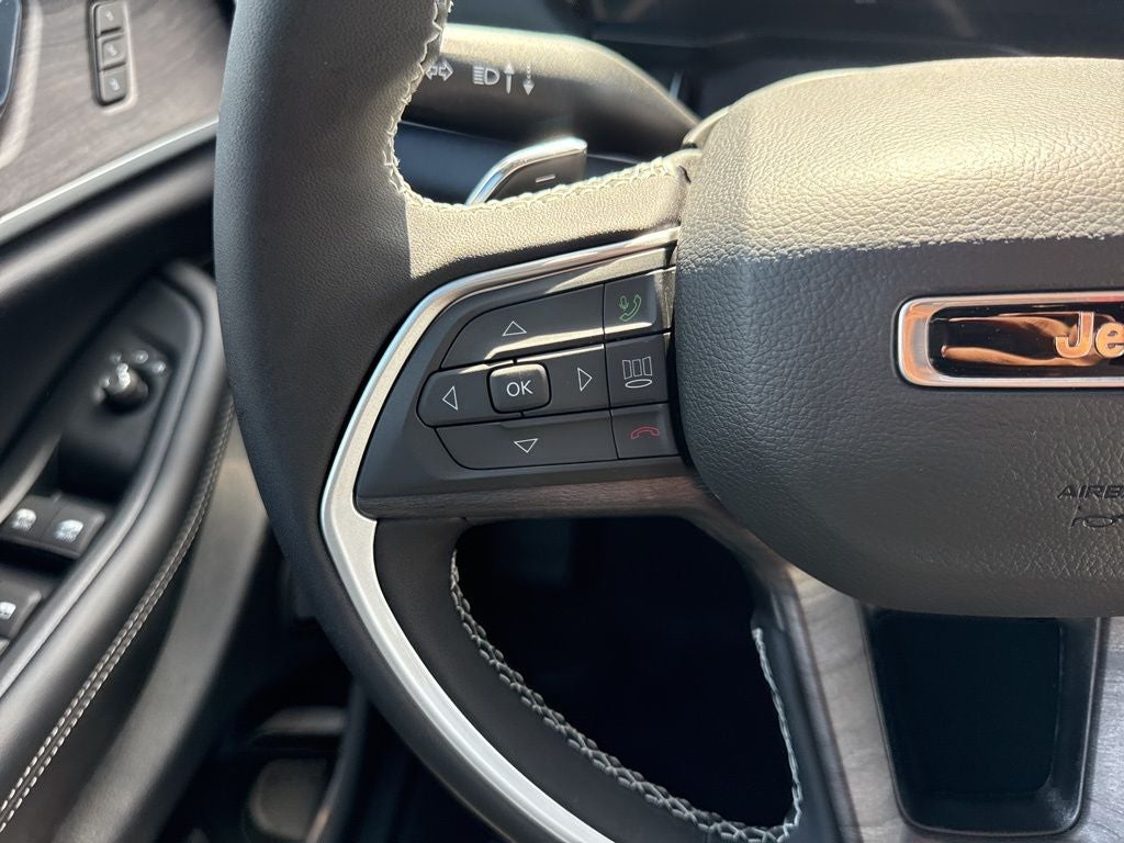 2025 Jeep Grand Cherokee GRAND CHEROKEE LIMITED 4X2