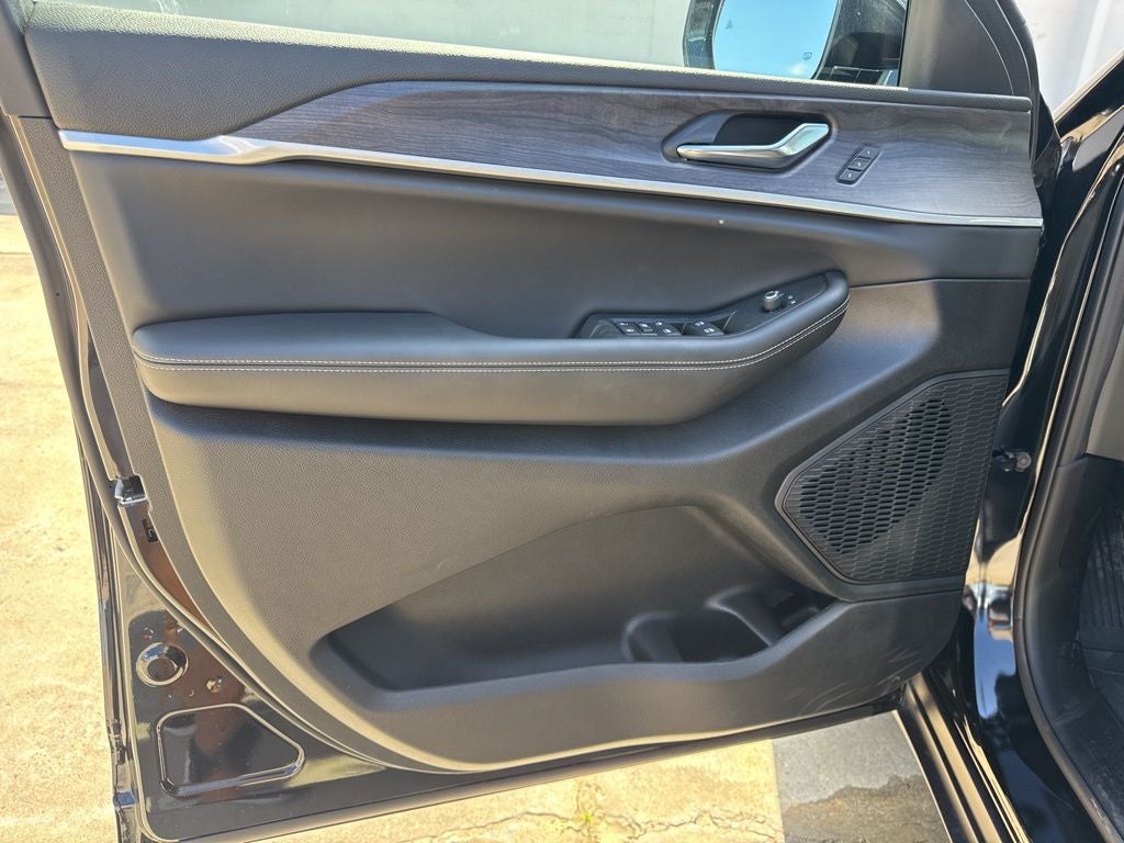 2025 Jeep Grand Cherokee GRAND CHEROKEE LIMITED 4X2