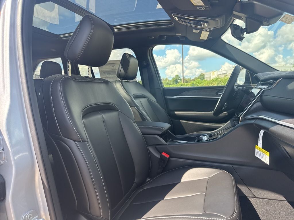 2025 Jeep Grand Cherokee GRAND CHEROKEE LIMITED 4X2