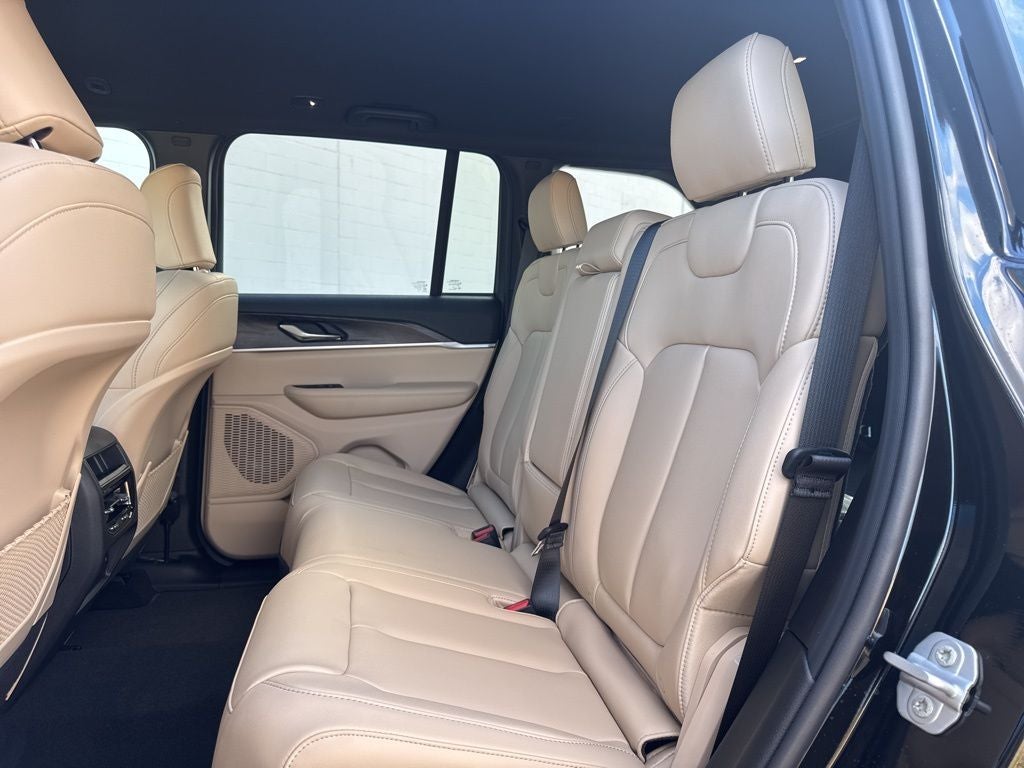 2025 Jeep Grand Cherokee GRAND CHEROKEE LIMITED 4X2