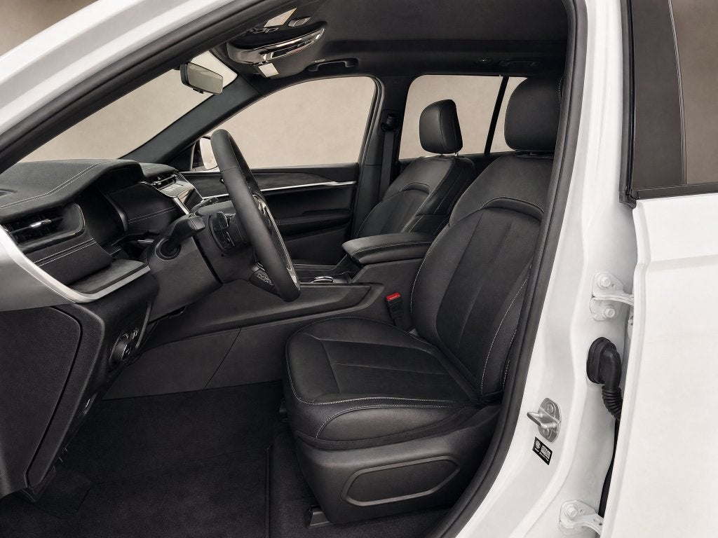 2027 Jeep Grand Cherokee GRAND CHEROKEE LIMITED 4X2