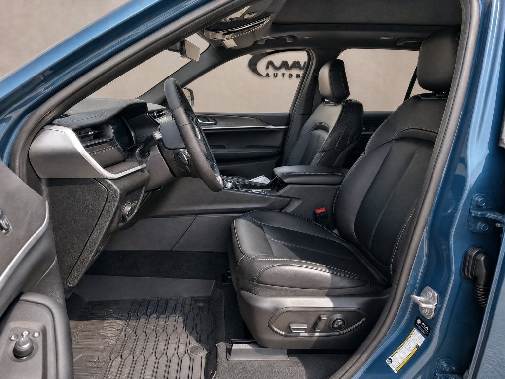 2027 Jeep Grand Cherokee GRAND CHEROKEE LIMITED 4X2