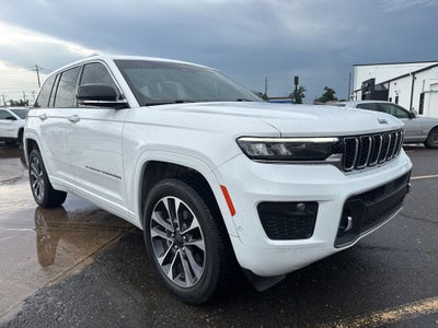 2023 Jeep Grand Cherokee Overland 4x2