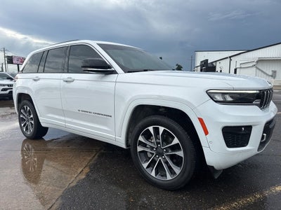 2023 Jeep Grand Cherokee Overland 4x2