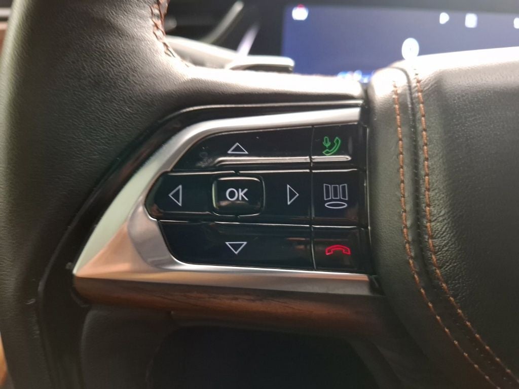2023 Jeep Grand Cherokee Summit 4x2