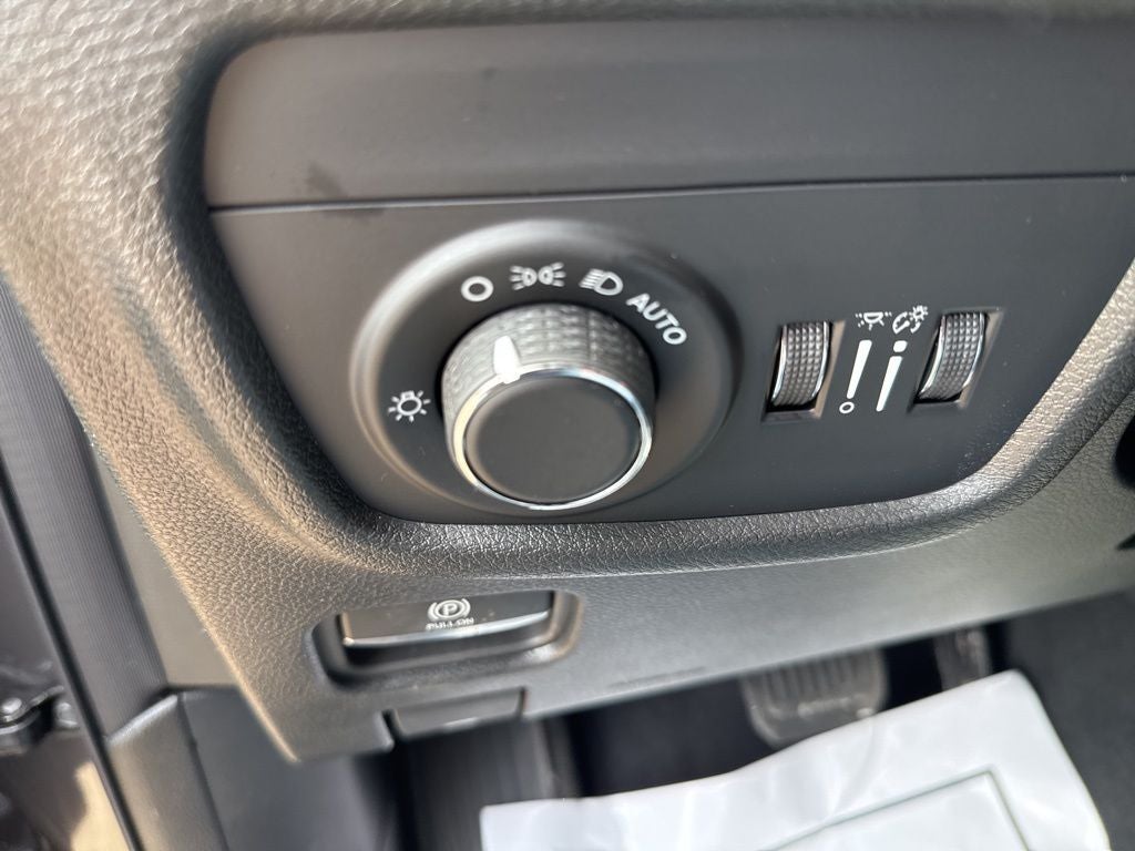 2026 Jeep Grand Cherokee GRAND CHEROKEE L LAREDO X 4X2