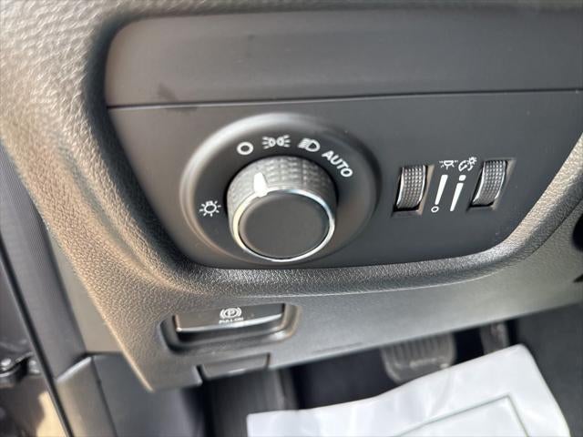 2026 Jeep Grand Cherokee GRAND CHEROKEE L LAREDO X 4X2