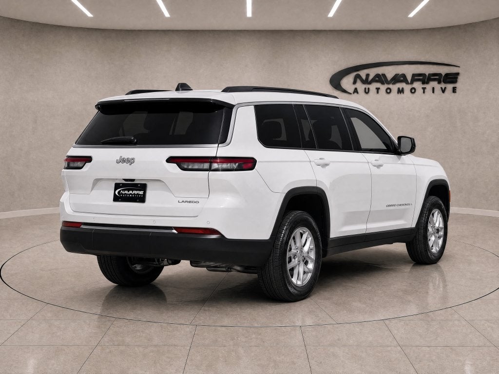 2027 Jeep Grand Cherokee GRAND CHEROKEE L LAREDO ALTITUDE 4X2