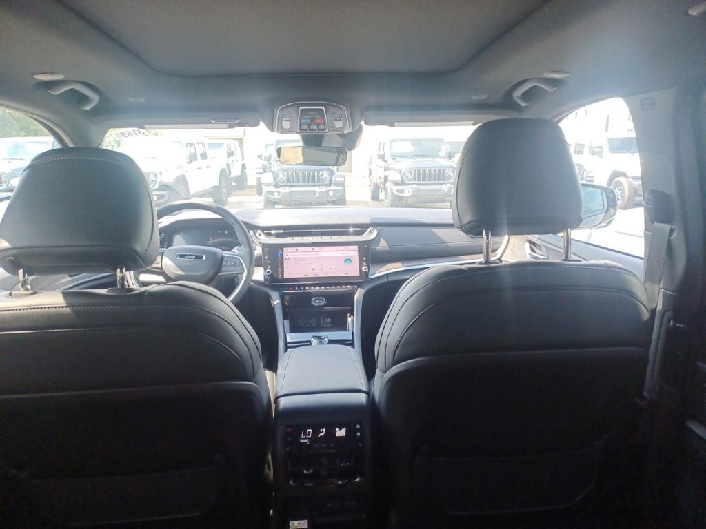 2026 Jeep Grand Cherokee GRAND CHEROKEE L LIMITED 4X2