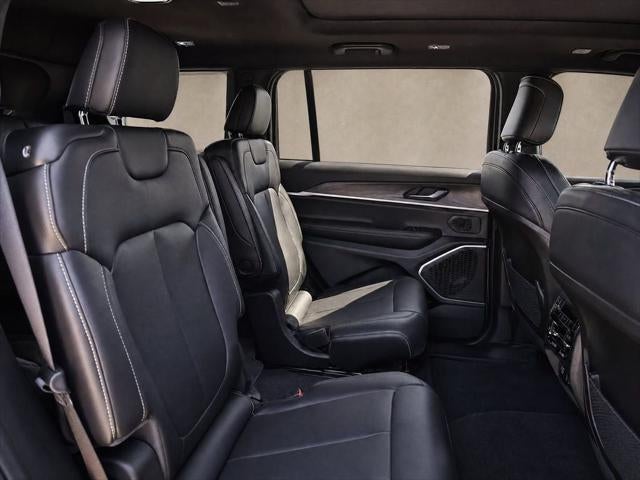 2026 Jeep Grand Cherokee GRAND CHEROKEE L LIMITED 4X2