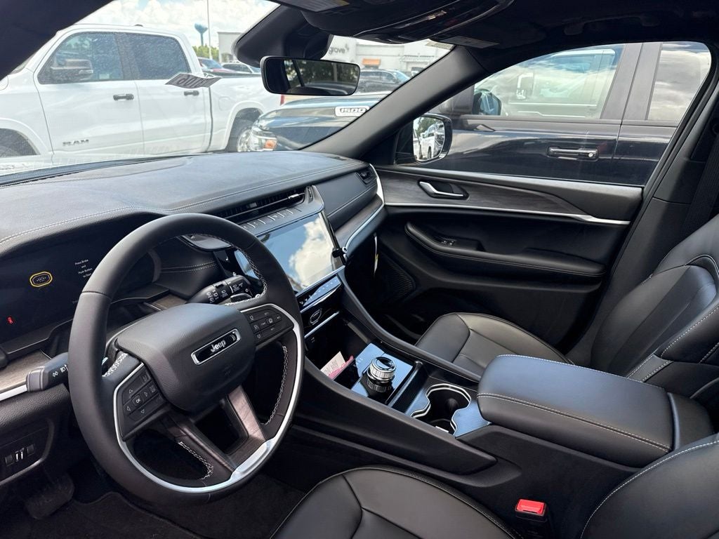 2026 Jeep Grand Cherokee GRAND CHEROKEE L LIMITED 4X2