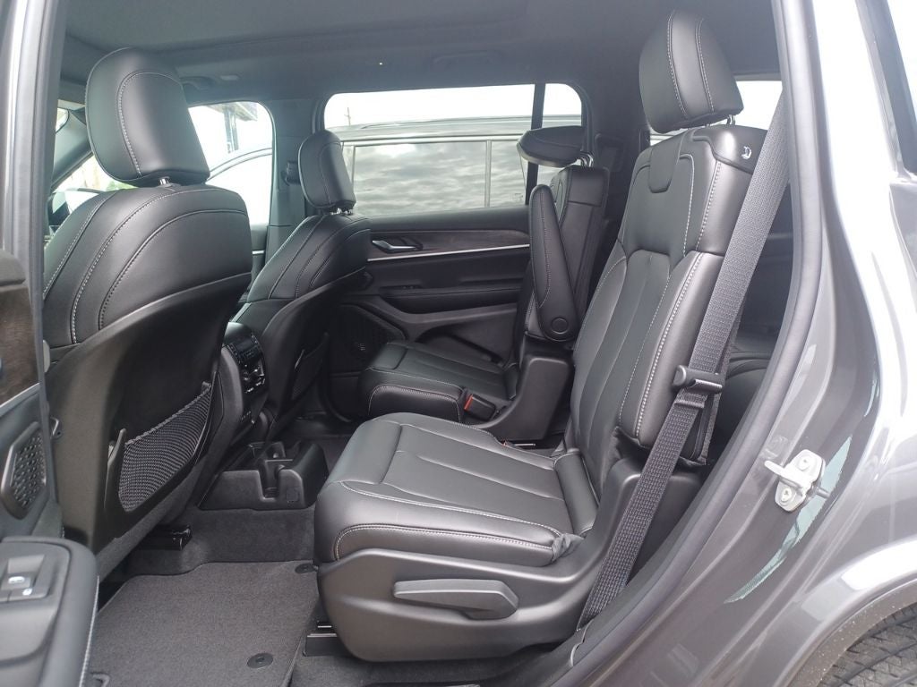 2026 Jeep Grand Cherokee GRAND CHEROKEE L LIMITED 4X2