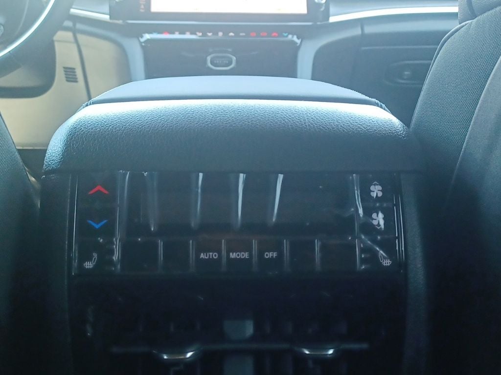 2026 Jeep Grand Cherokee GRAND CHEROKEE L LIMITED RESERVE 4X4