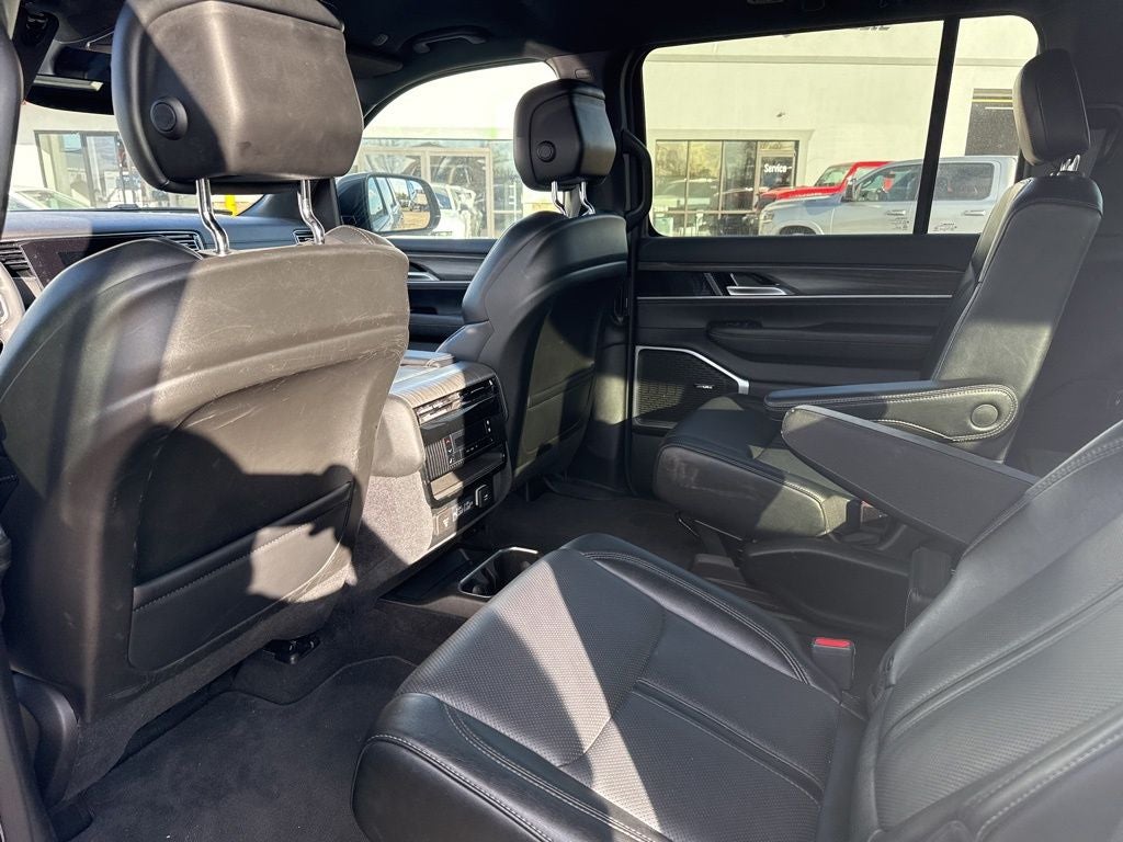 2024 Jeep Wagoneer L Series II 4x2