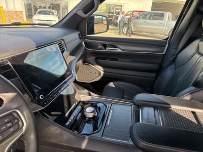 2024 Jeep Wagoneer L Series II 4x2