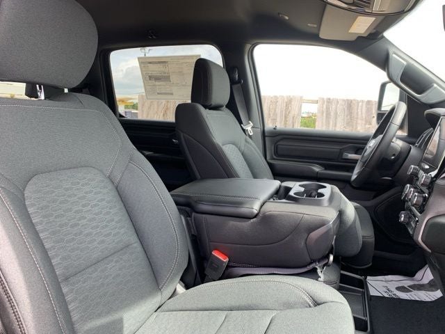 2026 RAM Ram 1500 RAM 1500 EXPRESS CREW CAB 4X2 5'7' BOX