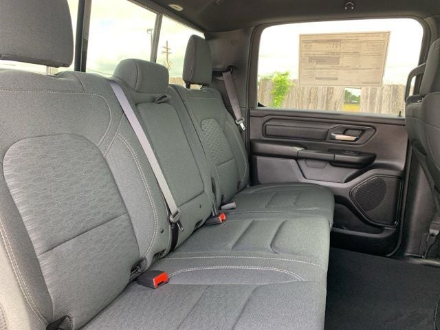 2026 RAM Ram 1500 RAM 1500 EXPRESS CREW CAB 4X2 5'7' BOX