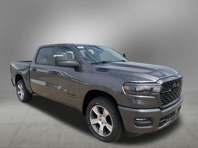 2026 RAM Ram 1500 RAM 1500 EXPRESS CREW CAB 4X2 5'7' BOX
