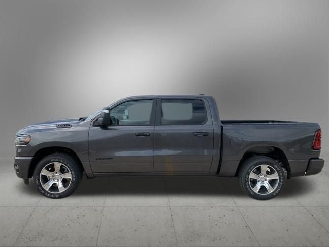 2026 RAM Ram 1500 RAM 1500 EXPRESS CREW CAB 4X2 5'7' BOX